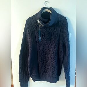 LCR Black Label Men’s Knit Sweater buckle neck